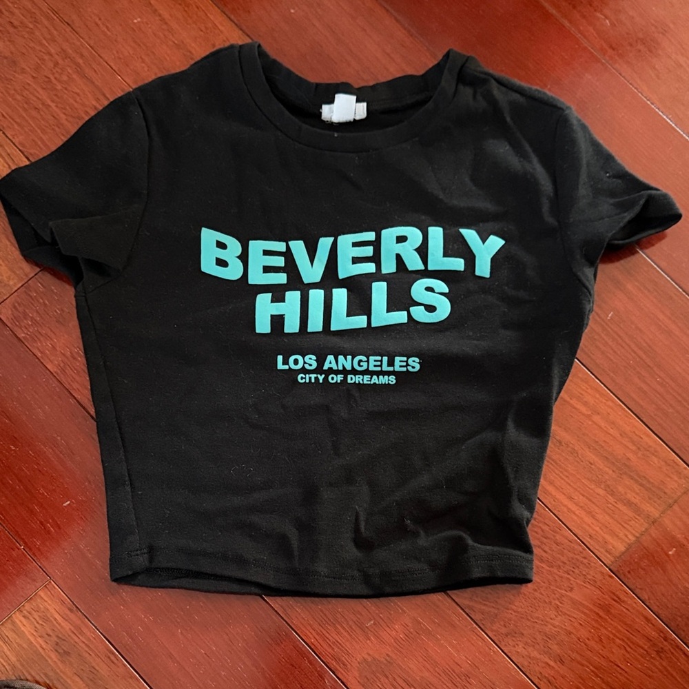 Garage Beverly Hills Black cropped tee NWOT